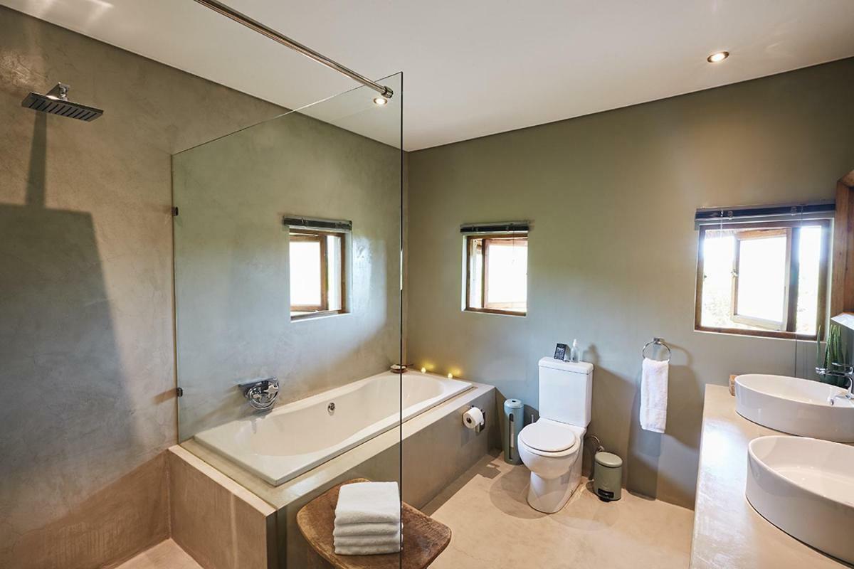 Mhondoro Safari Lodge & Villa 威尔吉旺登禁猎区 外观 照片
